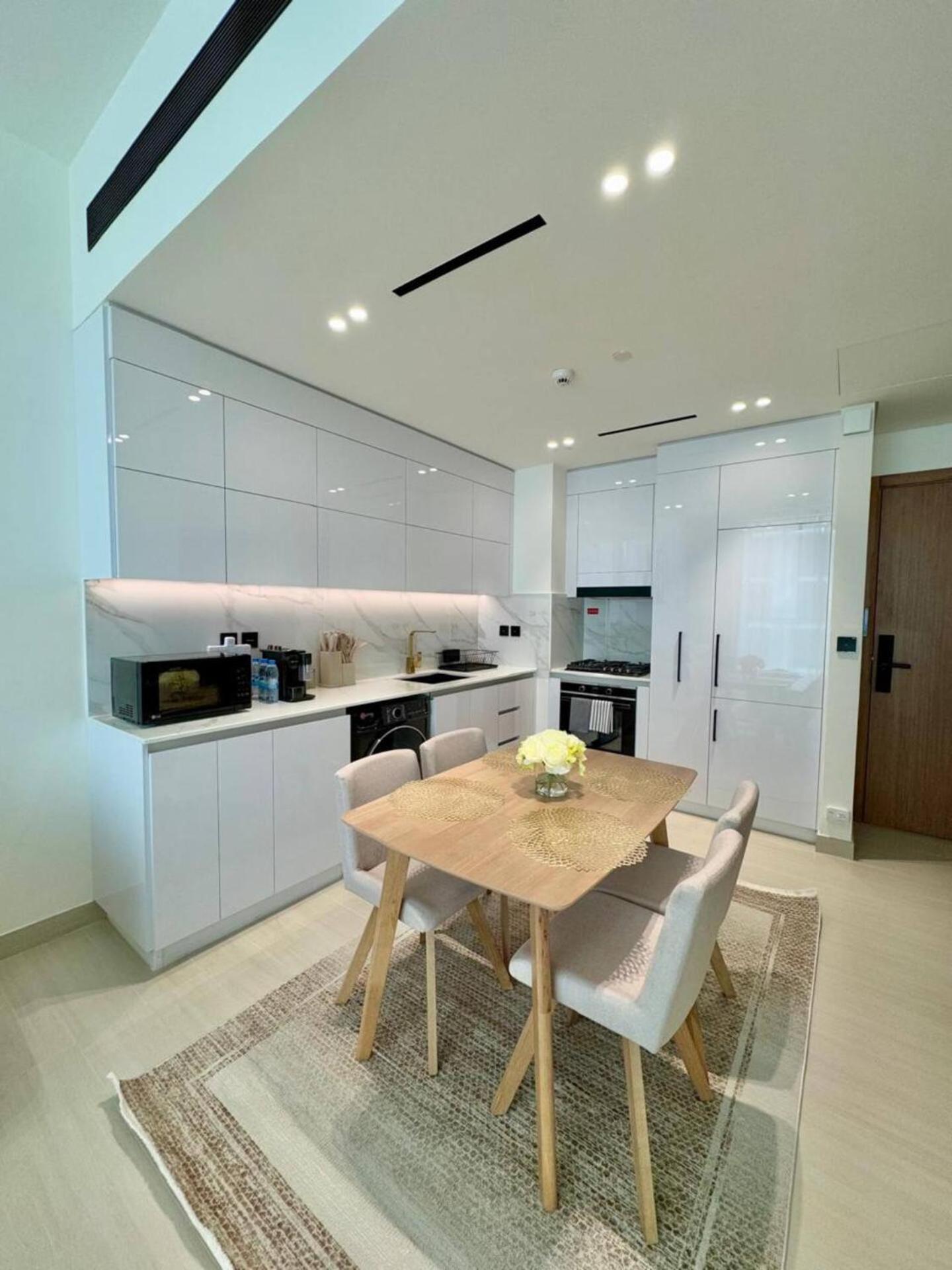 Spacious 1br In Jvc With Big Balcony Apartment