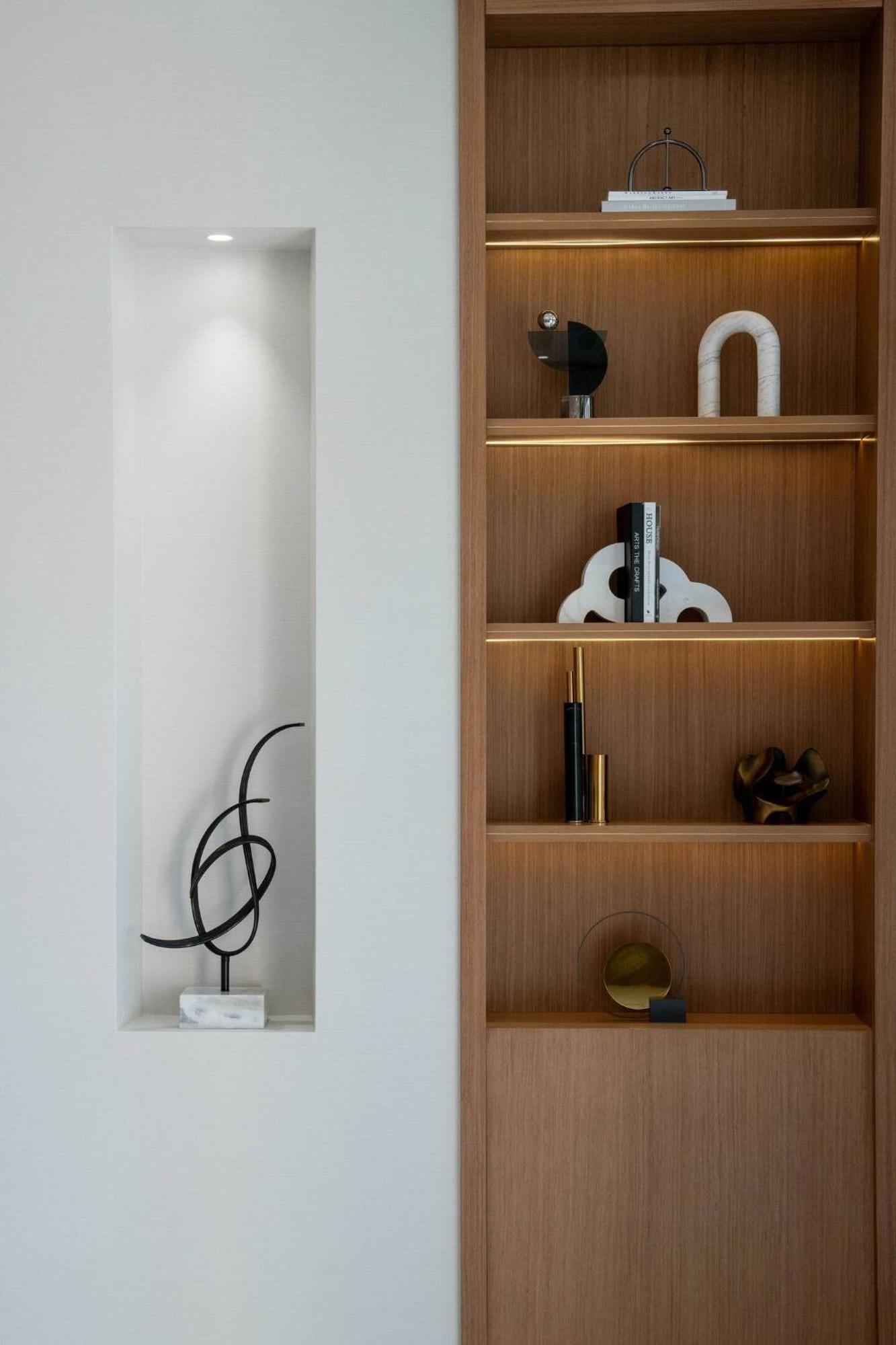 Apartment Spacious 1br In Jvc With Big Balcony *
