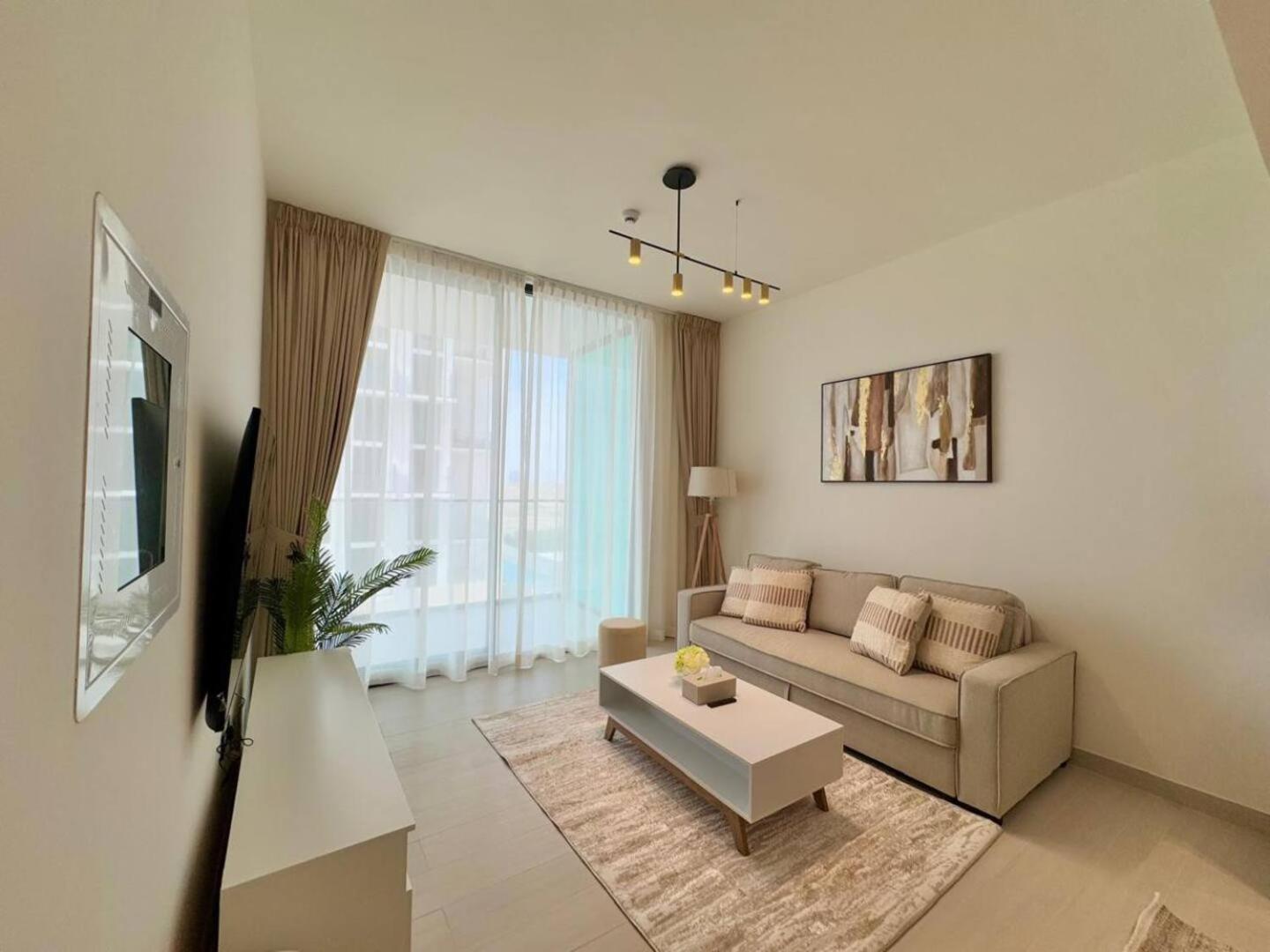 Apartment Spacious 1br In Jvc With Big Balcony Dubai