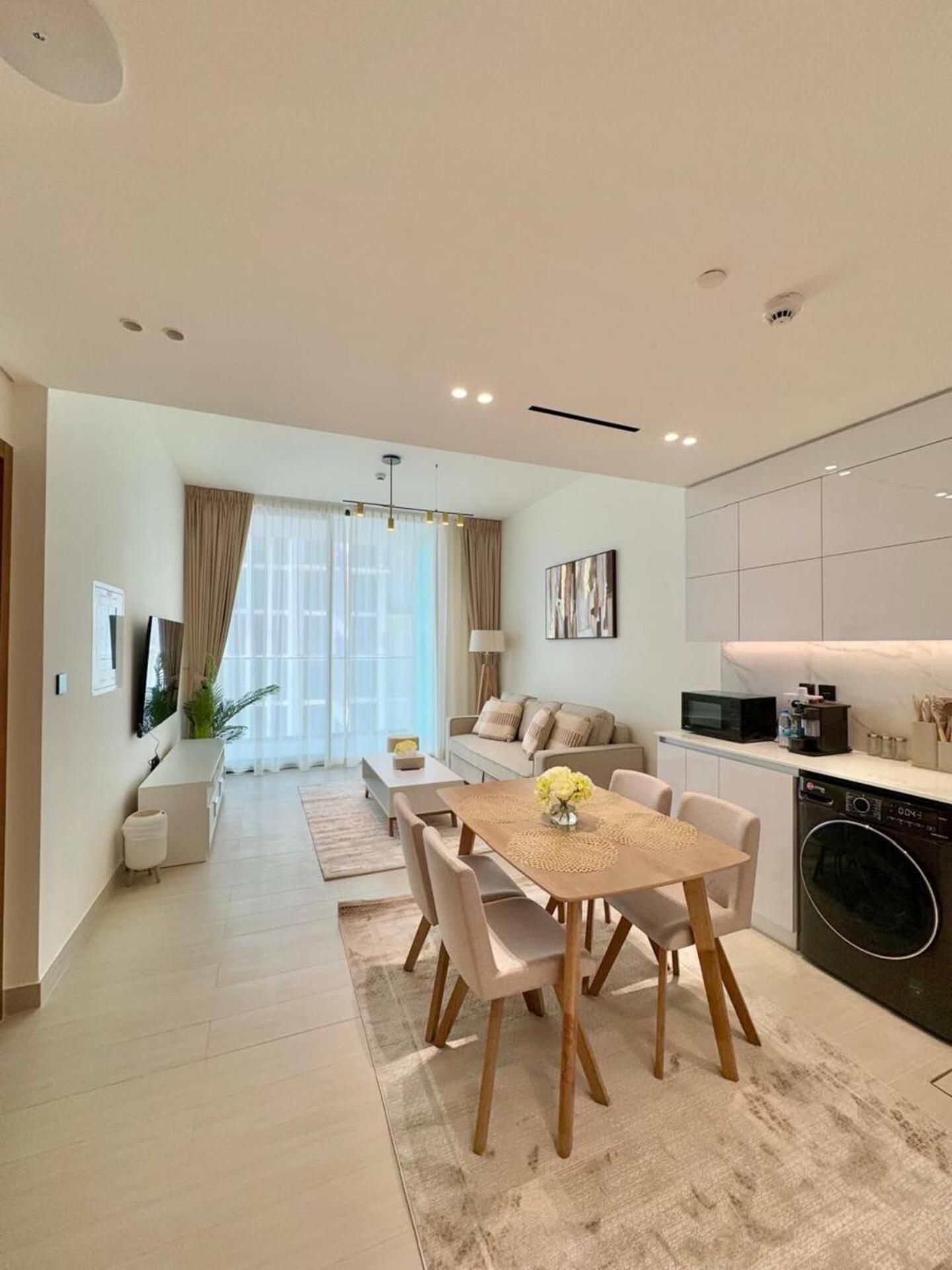 Apartment Spacious 1br In Jvc With Big Balcony Dubai