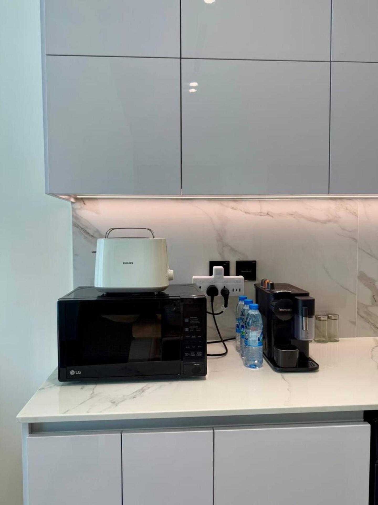 Spacious 1br In Jvc With Big Balcony Apartment *